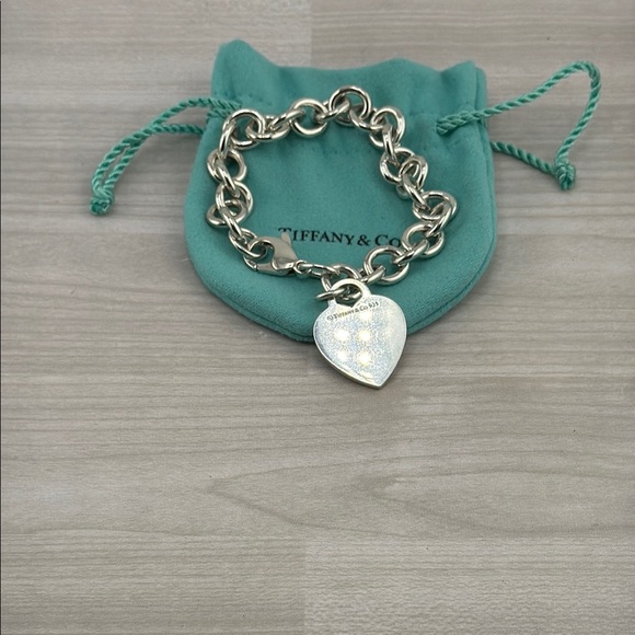 Tiffany & Co. Silver Heart Charm Bracelet - Picture 5 of 5